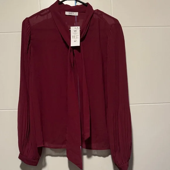 Suzy Shier - Women's Elegant dark fuscia Blouse - US M - Picture 1 of 9